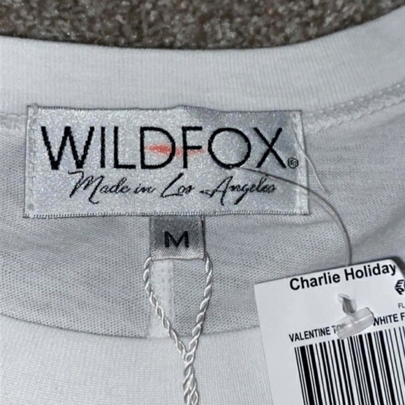 Wildfox Graphic Tee Hey Mom - Picture 5 of 7